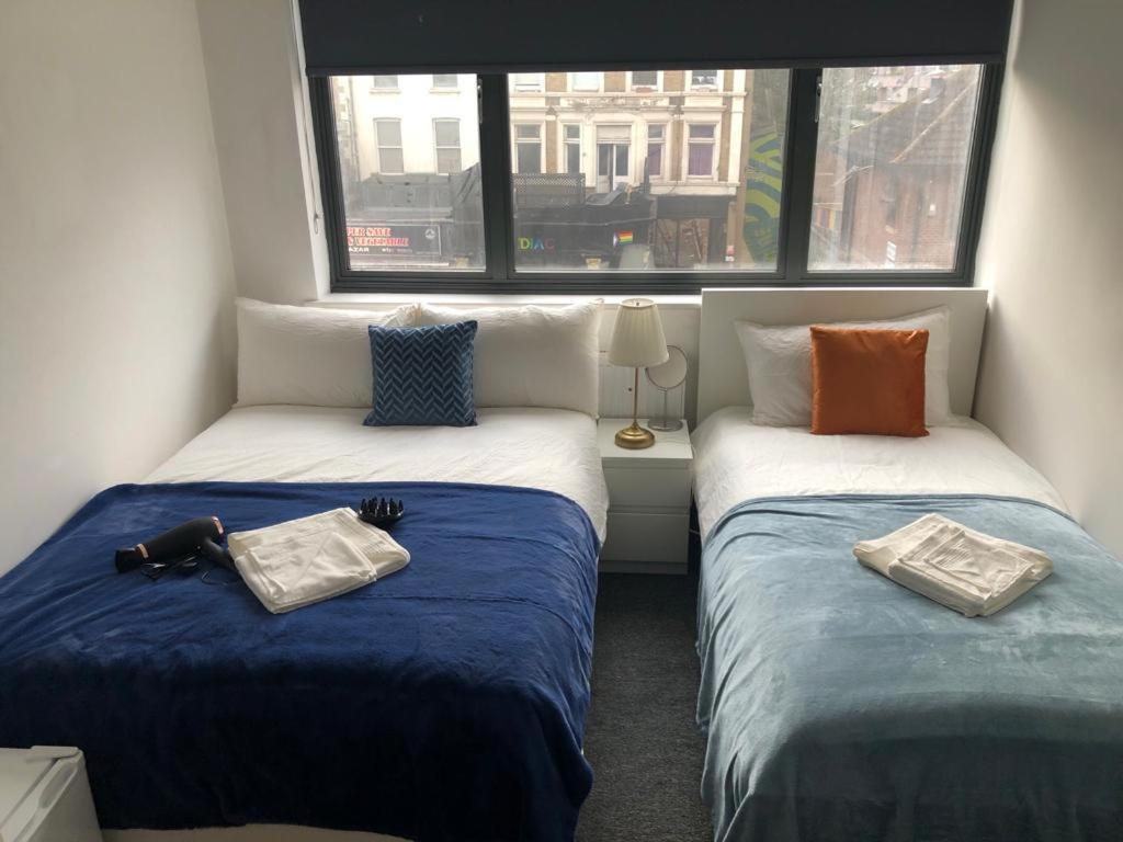 Cosmopolitan Comfort Private Bedrooms In Euston 106 런던 외부 사진