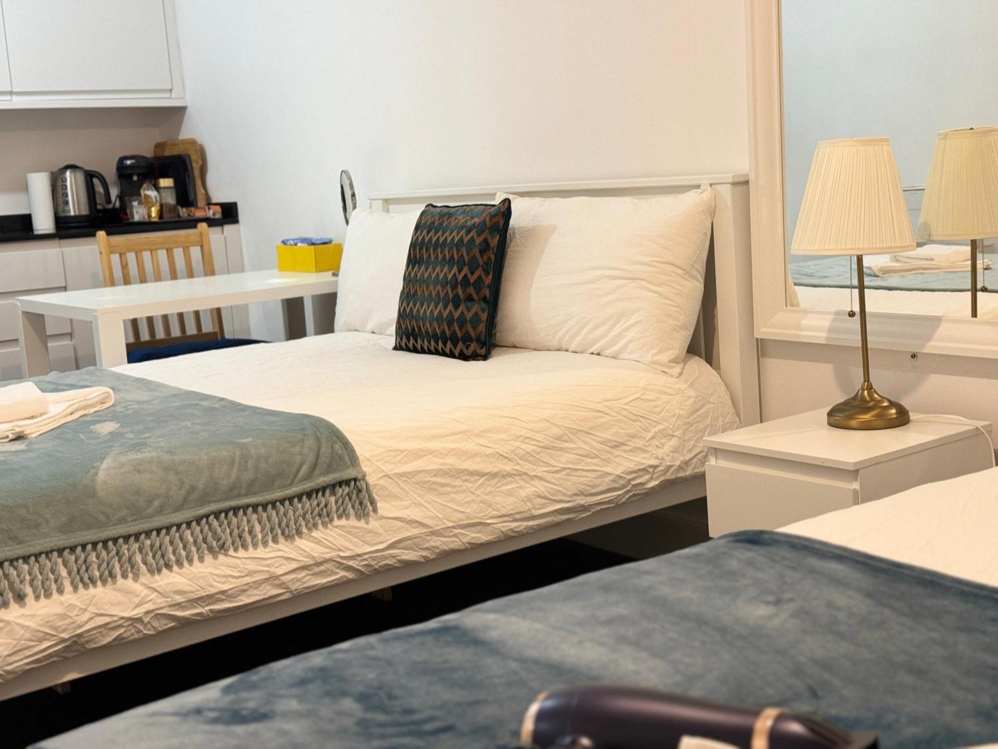 Cosmopolitan Comfort Private Bedrooms In Euston 106 런던 외부 사진
