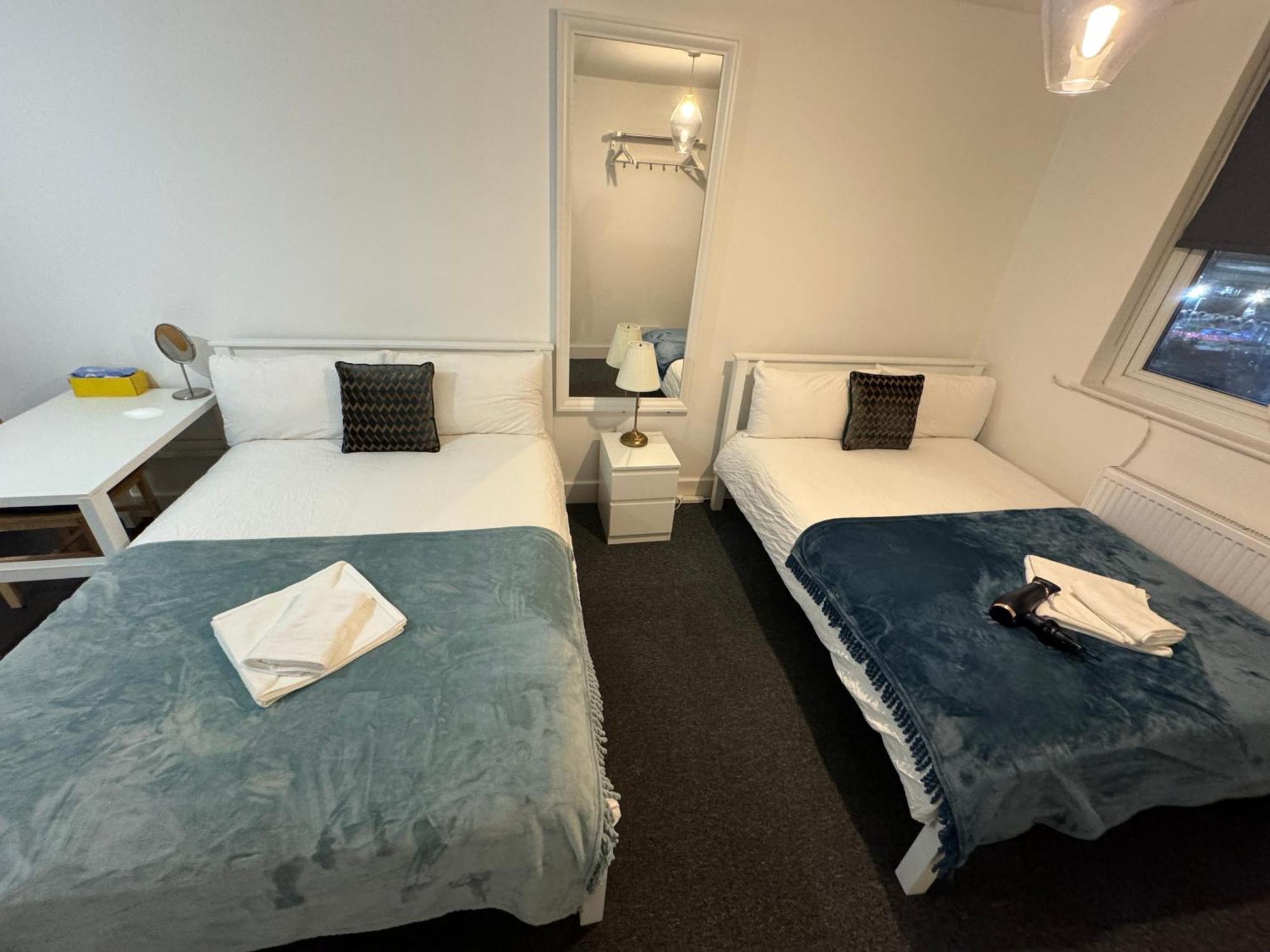 Cosmopolitan Comfort Private Bedrooms In Euston 106 런던 외부 사진