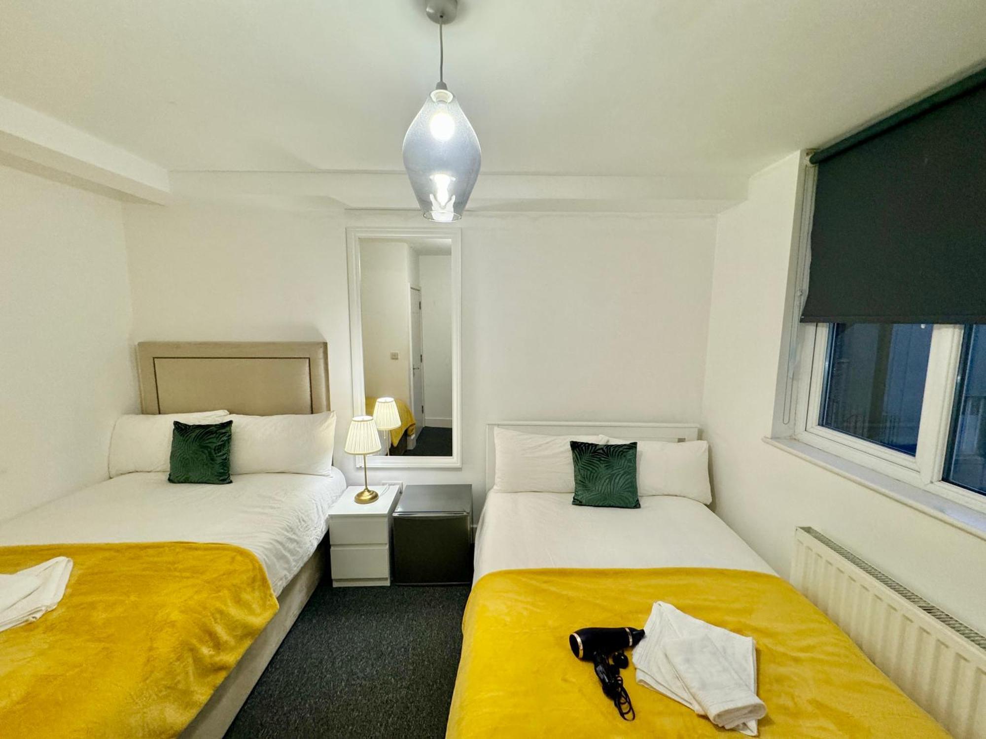 Cosmopolitan Comfort Private Bedrooms In Euston 106 런던 외부 사진