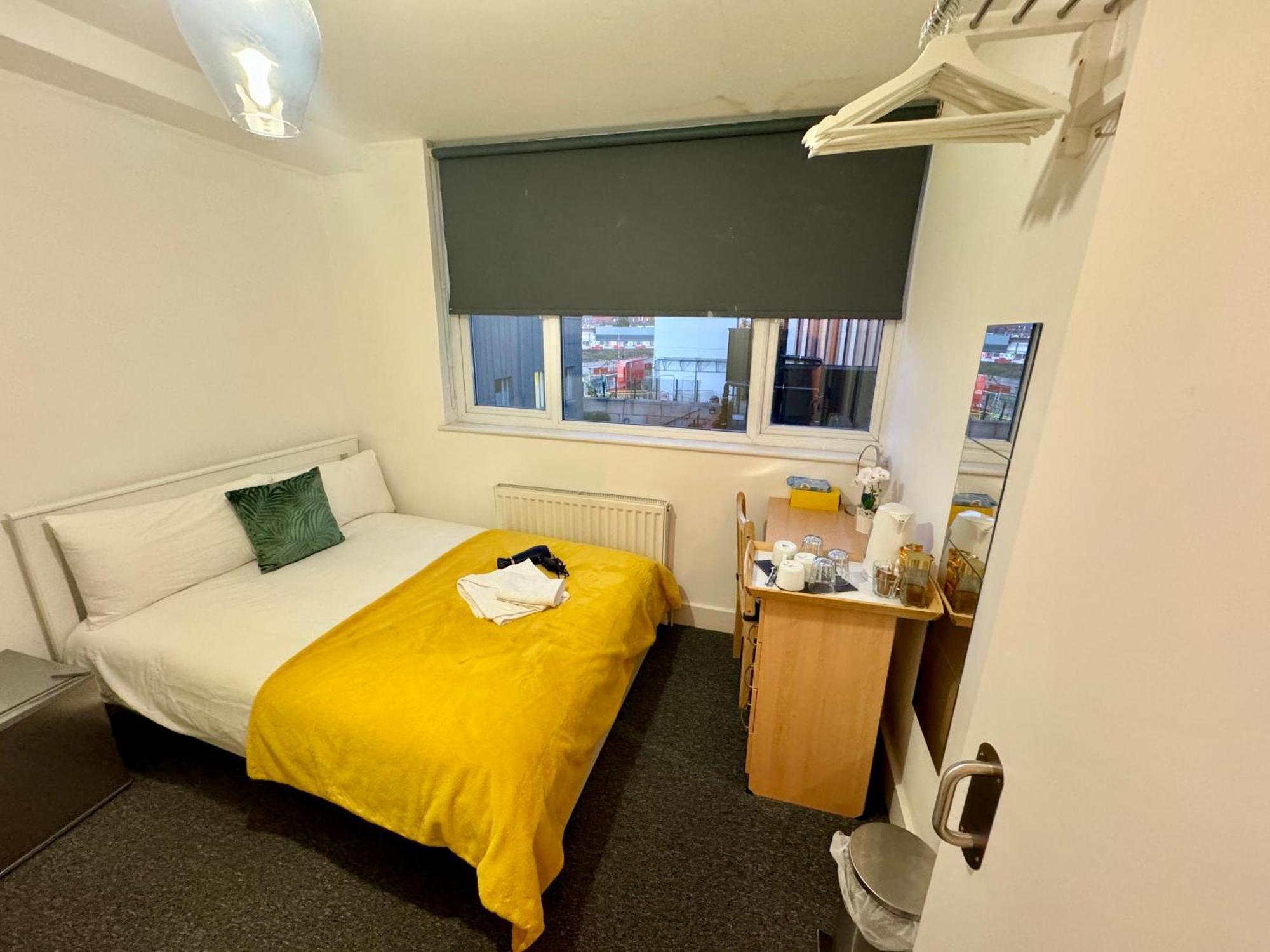 Cosmopolitan Comfort Private Bedrooms In Euston 106 런던 외부 사진